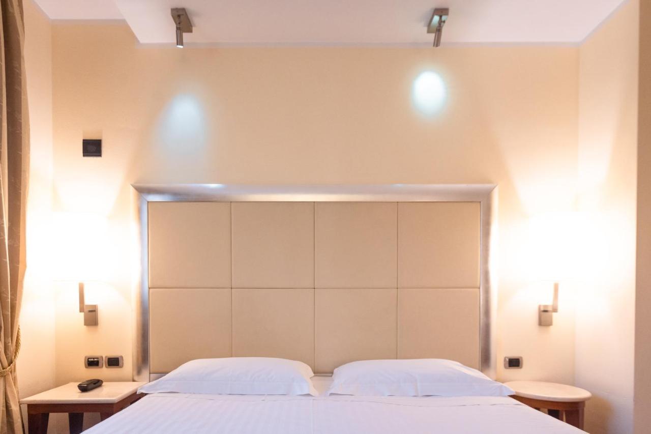 Hotel Airone - Ombrellone Incluso Al Bagno Dolce Vita A Marina Dal 1 Giugno Al 15 Settembre Гроссето Экстерьер фото