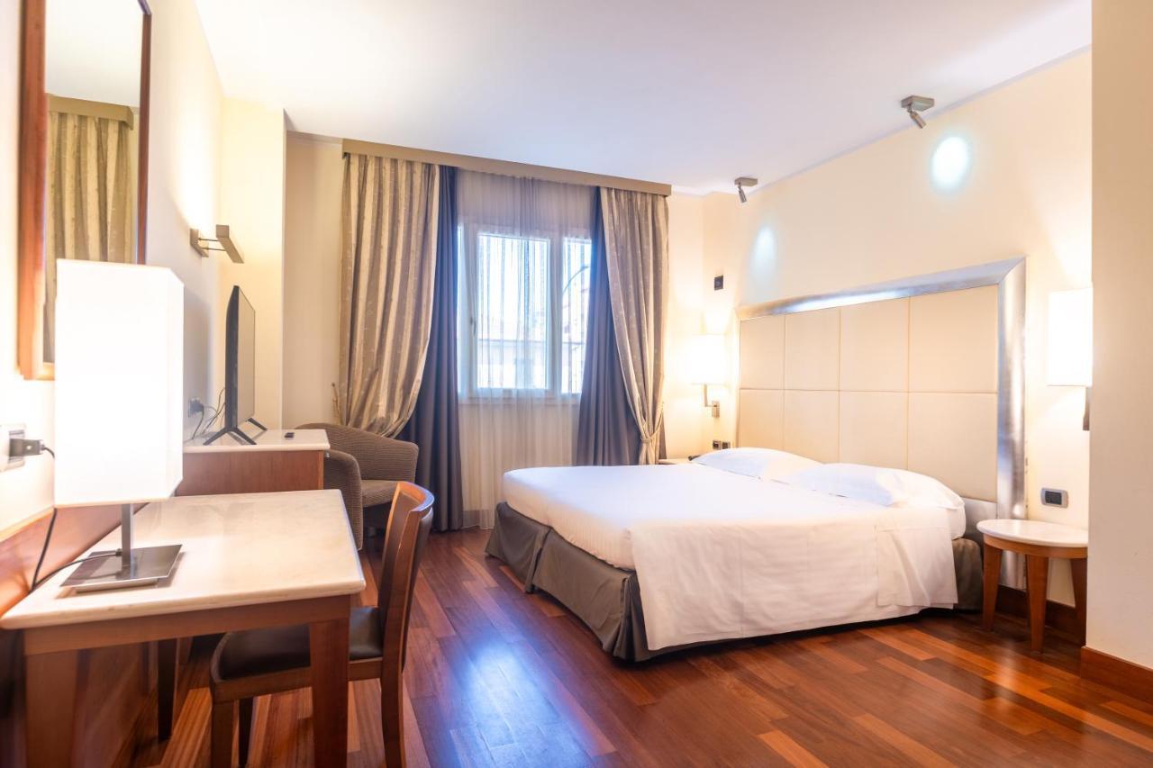 Hotel Airone - Ombrellone Incluso Al Bagno Dolce Vita A Marina Dal 1 Giugno Al 15 Settembre Гроссето Экстерьер фото