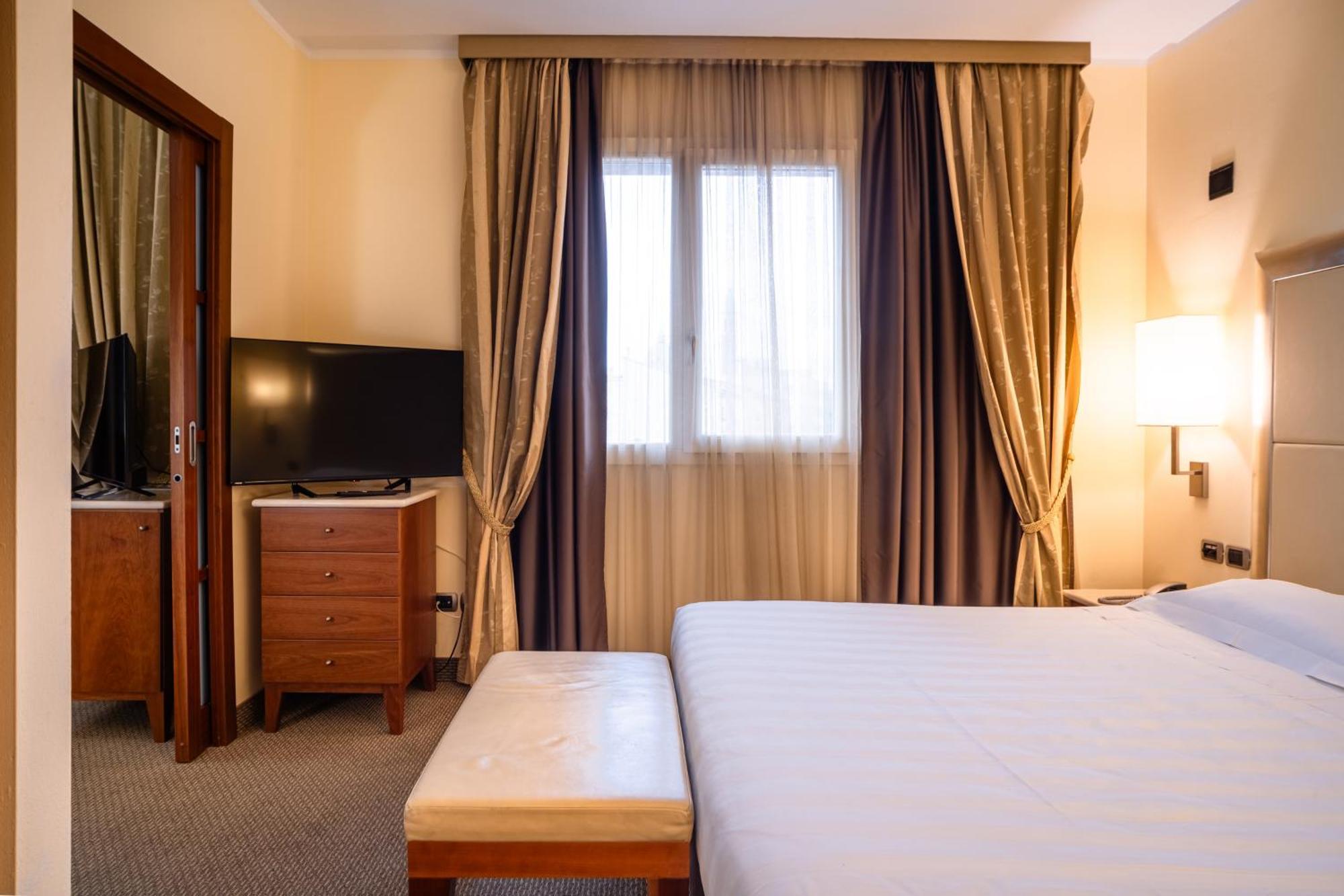 Hotel Airone - Ombrellone Incluso Al Bagno Dolce Vita A Marina Dal 1 Giugno Al 15 Settembre Гроссето Экстерьер фото