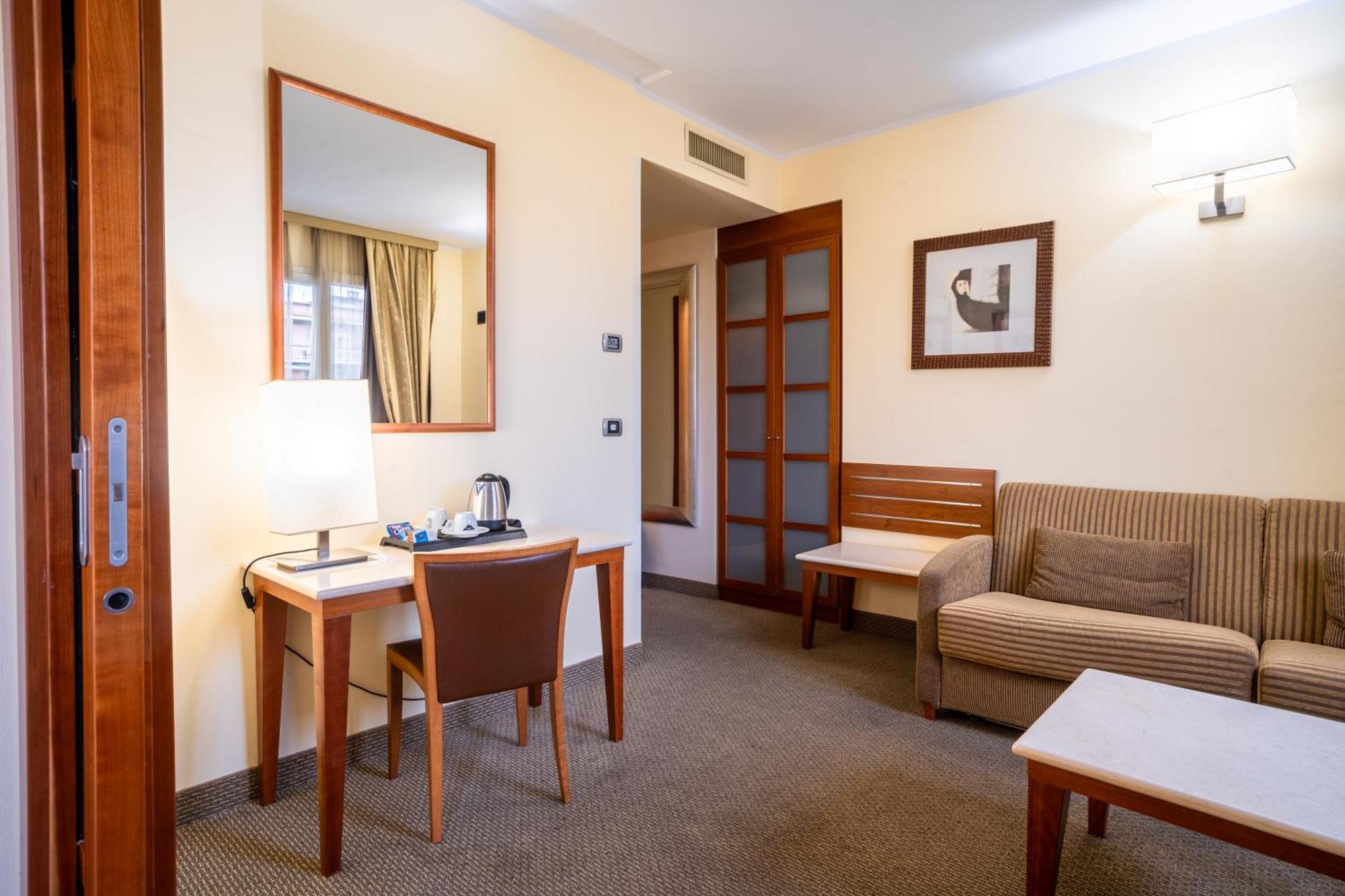 Hotel Airone - Ombrellone Incluso Al Bagno Dolce Vita A Marina Dal 1 Giugno Al 15 Settembre Гроссето Экстерьер фото